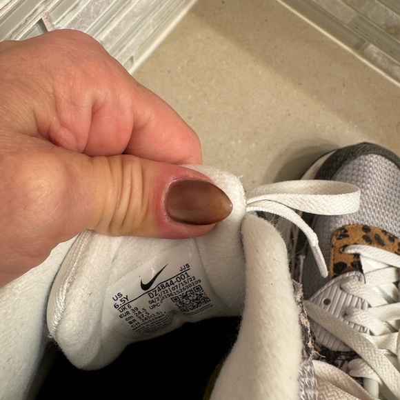 Nike youth Air Max 90 Zebra and Leopard Print Sneakers - Picture 6 of 6